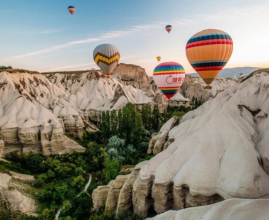 World-Famous Balloon Tours
