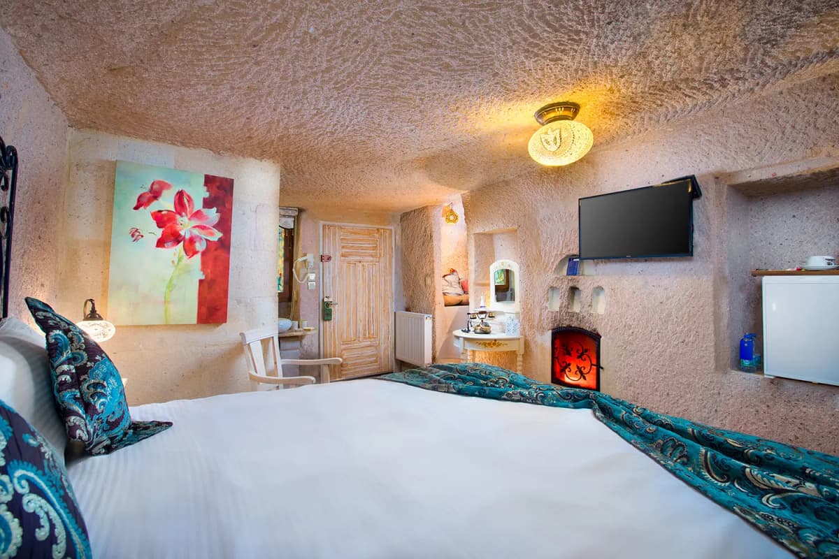 Selfie Cave Hotels Rooms