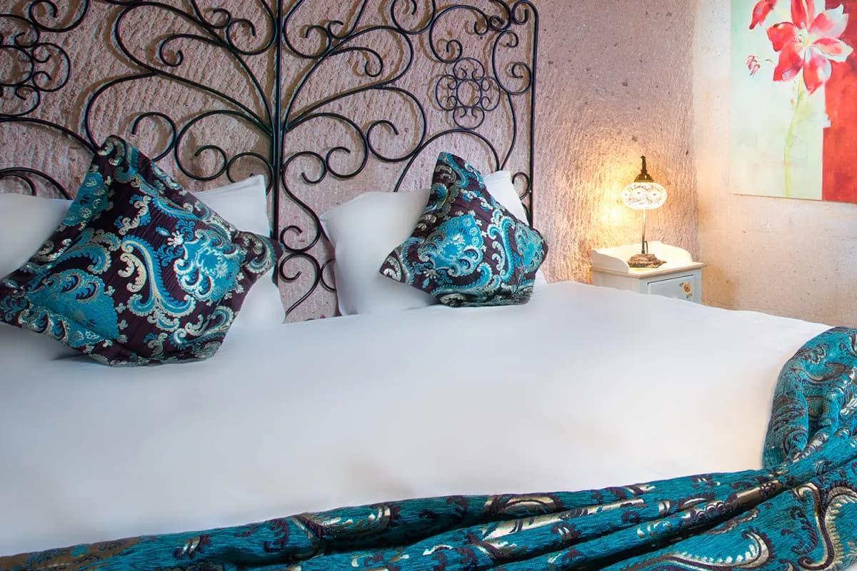 Selfie Cave Hotels Rooms