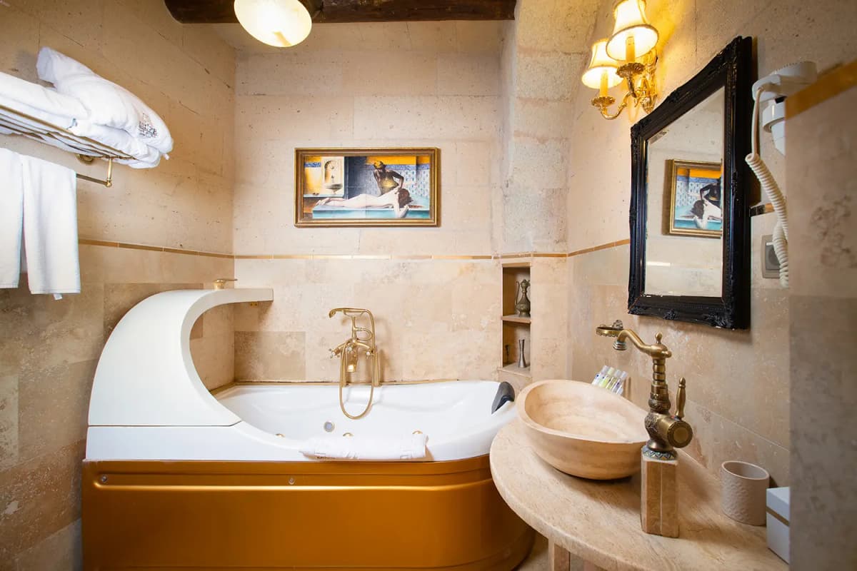 Selfie Cave Hotels Rooms