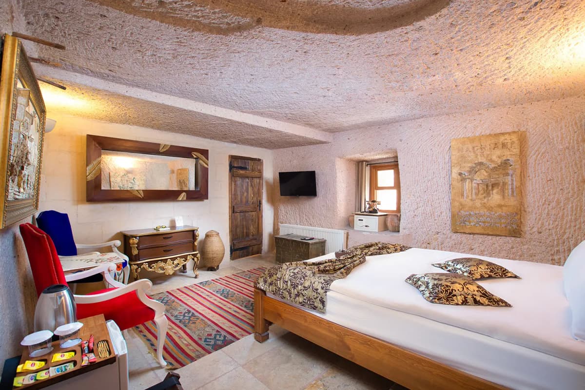 Selfie Cave Hotels Rooms
