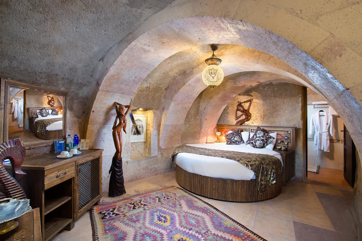 Selfie Cave Hotels Rooms