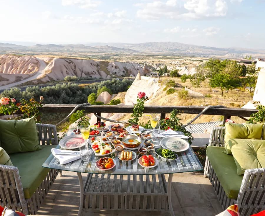 Breakfast Above the Valley